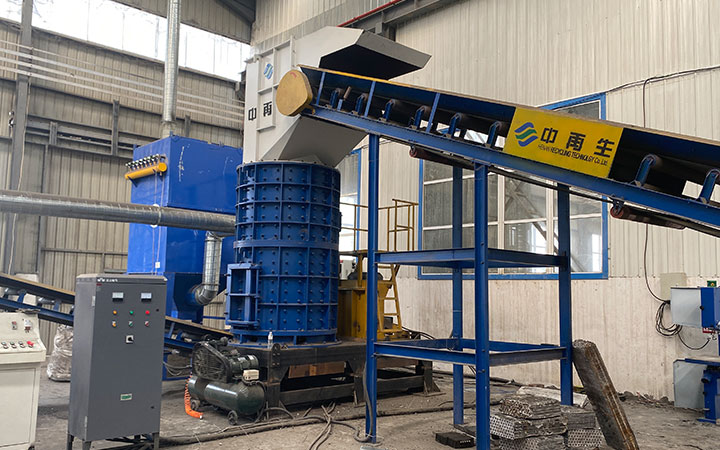 汽車(chē)水箱破碎機(jī)工作原理